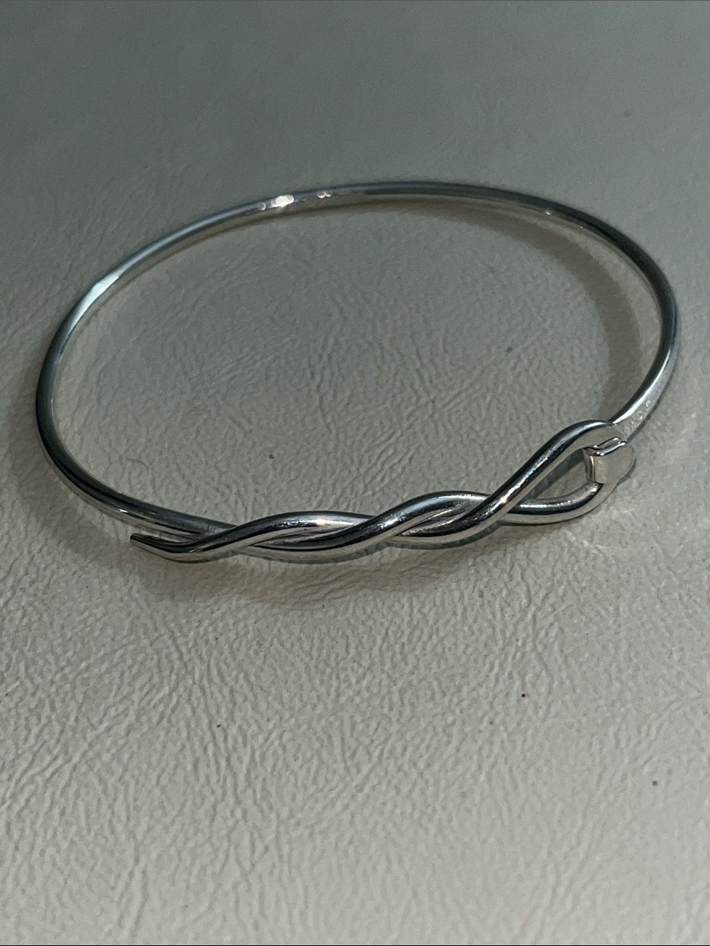 ATI 925 Meixco Twisted Knot Bangle Bracelet